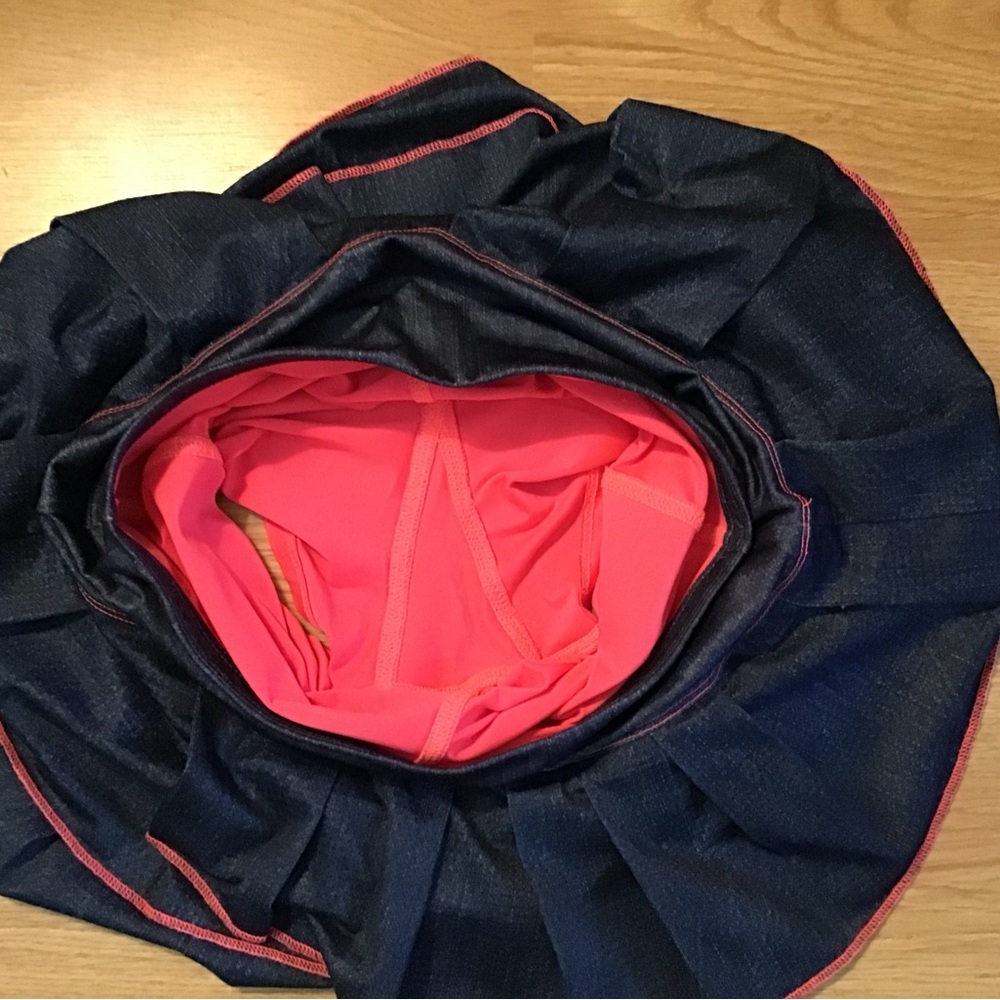 lululemon athletica Black Skirt with Pink Trim - Picture 5 of 5